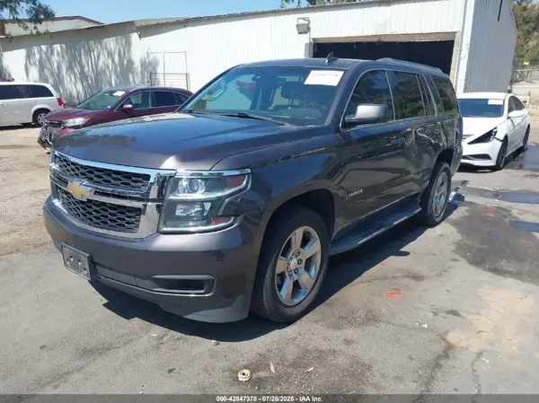 1GNSCBKC2HR132923 2017 CHEVROLET TAHOE - Image 2