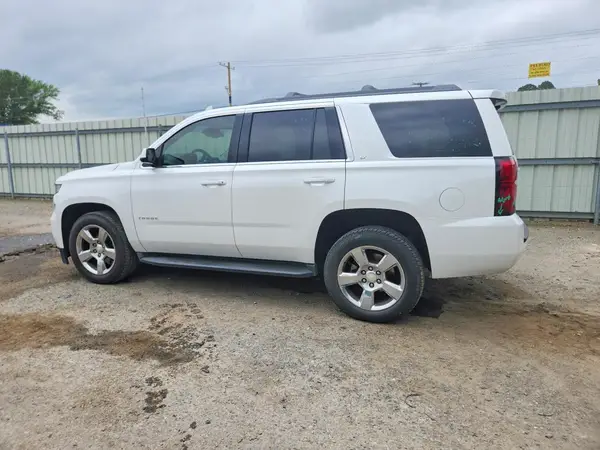 1GNSCBKC2HR182575 2017 CHEVROLET TAHOE - Image 2