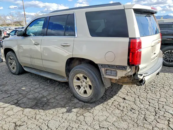 1GNSCBKC2HR226588 2017 CHEVROLET TAHOE - Image 2