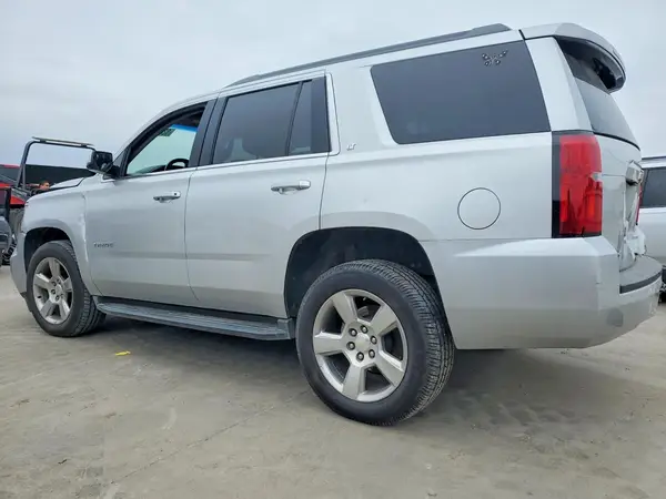 1GNSCBKC2HR336718 2017 CHEVROLET TAHOE - Image 2