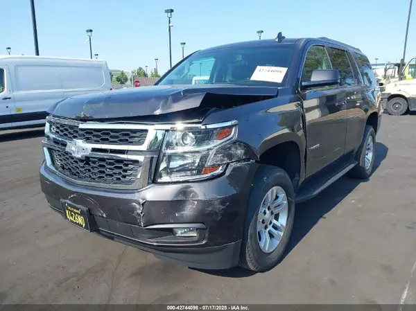 1GNSCBKC2HR339635 2017 CHEVROLET TAHOE - Image 2