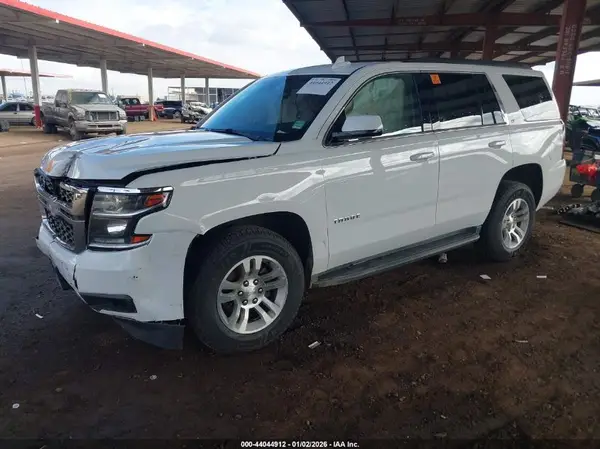 1GNSCBKC2JR102293 2018 CHEVROLET TAHOE - Image 2