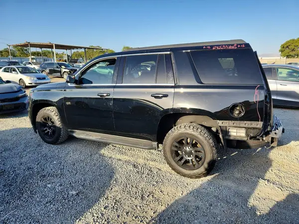 1GNSCBKC2JR234793 2018 CHEVROLET TAHOE - Image 2