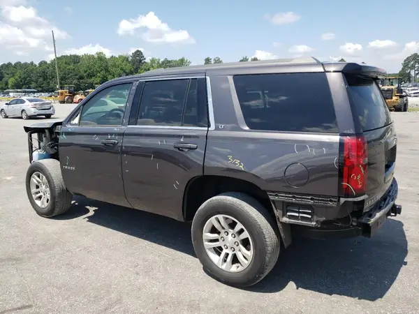 1GNSCBKC2JR253862 2018 CHEVROLET TAHOE - Image 2