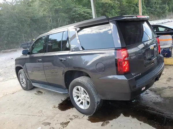 1GNSCBKC2JR380272 2018 CHEVROLET TAHOE - Image 2