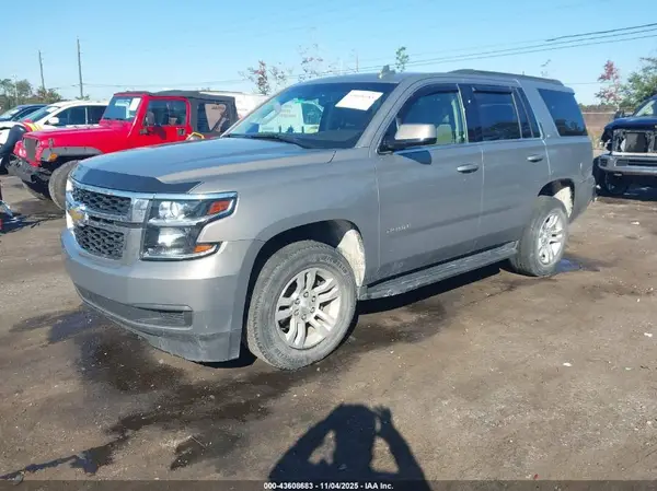 1GNSCBKC2KR365482 2019 CHEVROLET TAHOE - Image 2