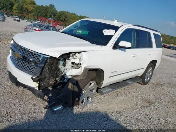 1GNSCBKC3JR137702 2018 CHEVROLET TAHOE - Image 2