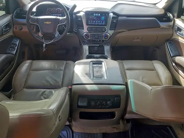 1GNSCBKC4HR111975 2017 CHEVROLET TAHOE - Image 8
