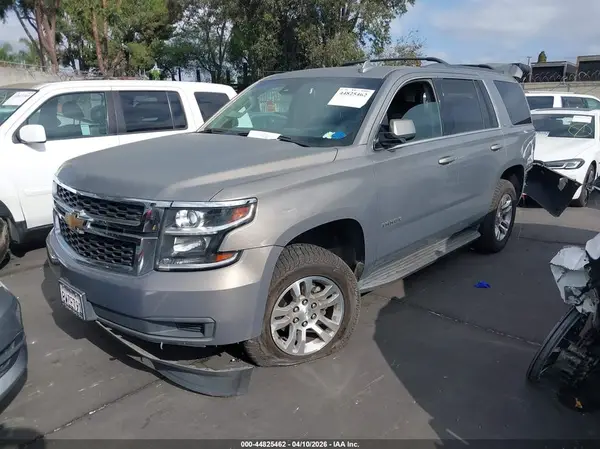 1GNSCBKC4HR234305 2017 CHEVROLET TAHOE - Image 2