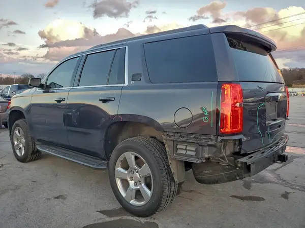 1GNSCBKC4JR256956 2018 CHEVROLET TAHOE - Image 2