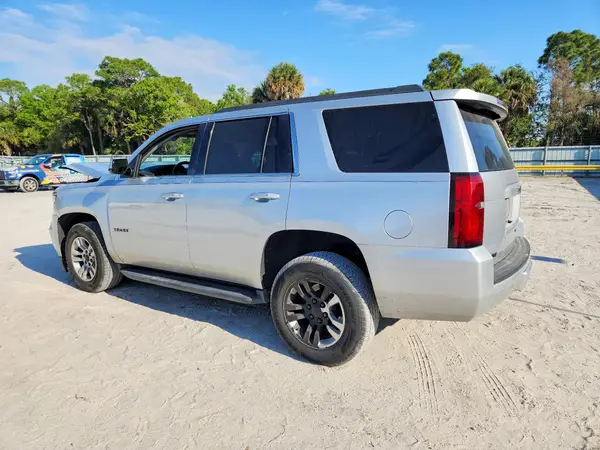 1GNSCBKC4JR289049 2018 CHEVROLET TAHOE - Image 2