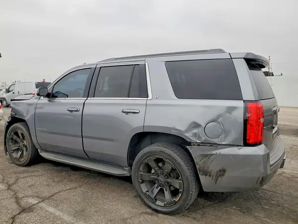 1GNSCBKC4JR347953 2018 CHEVROLET TAHOE - Image 2