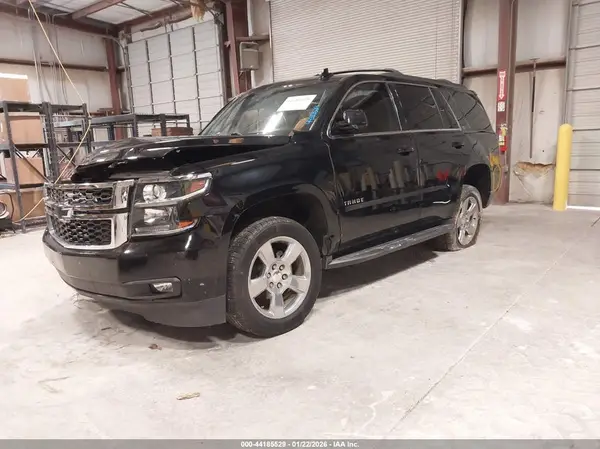 1GNSCBKC4KR232853 2019 CHEVROLET TAHOE - Image 2