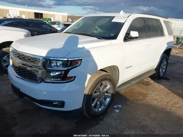 1GNSCBKC4KR357481 2019 CHEVROLET TAHOE - Image 2