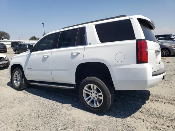 1GNSCBKC4LR164801 2020 CHEVROLET TAHOE - Image 2