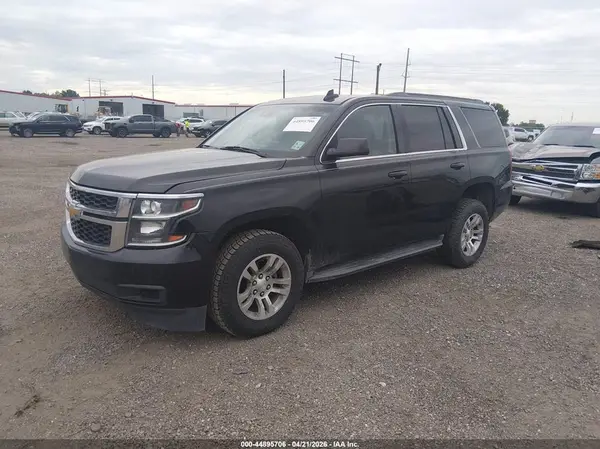 1GNSCBKC5HR135704 2017 CHEVROLET TAHOE - Image 2