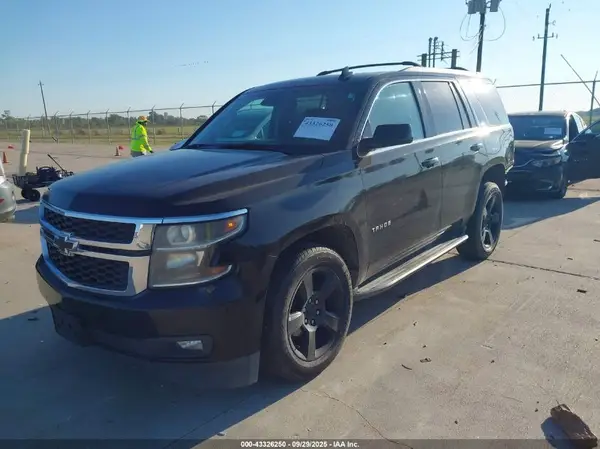 1GNSCBKC5HR356607 2017 CHEVROLET TAHOE - Image 2