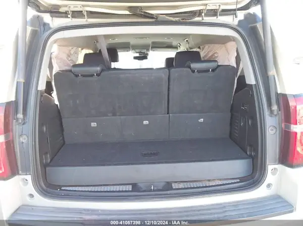 1GNSCBKC5HR363668 2017 CHEVROLET TAHOE - Image 8