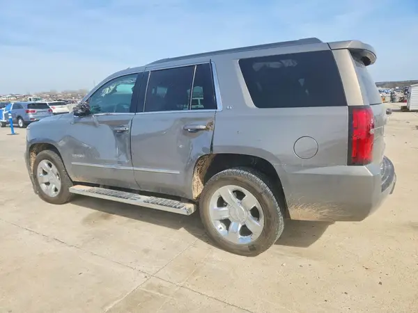 1GNSCBKC5JR282594 2018 CHEVROLET TAHOE - Image 2