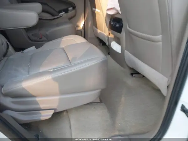 1GNSCBKC6HR264910 2017 CHEVROLET TAHOE - Image 8