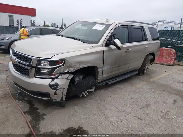 1GNSCBKC6HR273560 2017 CHEVROLET TAHOE - Image 2