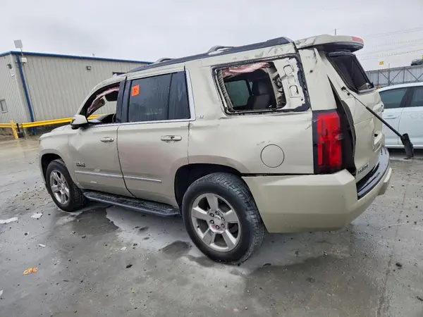 1GNSCBKC6HR289581 2017 CHEVROLET TAHOE - Image 2