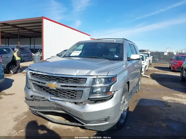 1GNSCBKC6JR263813 2018 CHEVROLET TAHOE - Image 2