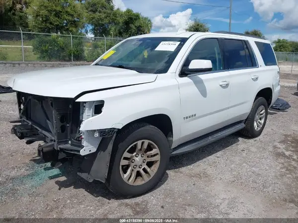 1GNSCBKC7HR259036 2017 CHEVROLET TAHOE - Image 2