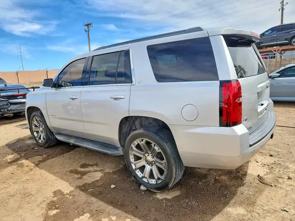 1GNSCBKC7HR280291 2017 CHEVROLET TAHOE - Image 2