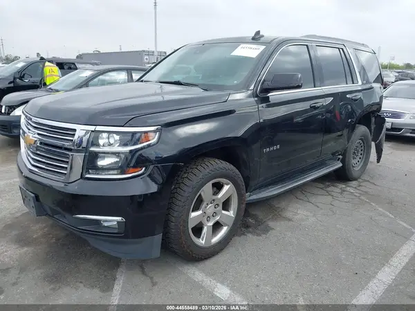 1GNSCBKC7HR283790 2017 CHEVROLET TAHOE - Image 2