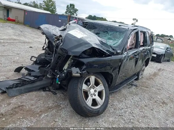1GNSCBKC7JR325767 2018 CHEVROLET TAHOE - Image 2