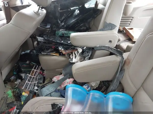1GNSCBKC7JR325767 2018 CHEVROLET TAHOE - Image 8