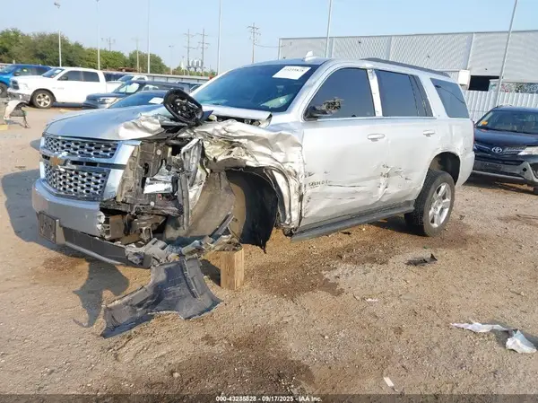1GNSCBKC7JR398413 2018 CHEVROLET TAHOE - Image 2