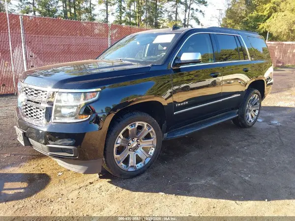 1GNSCBKC8HR277965 2017 CHEVROLET TAHOE - Image 2