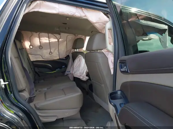 1GNSCBKC8HR280770 2017 CHEVROLET TAHOE - Image 8