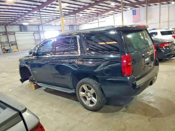 1GNSCBKC8HR318143 2017 CHEVROLET TAHOE - Image 2