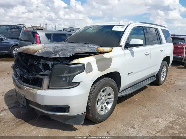 1GNSCBKC8JR217125 2018 CHEVROLET TAHOE - Image 2