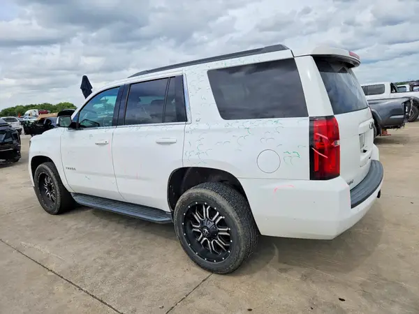 1GNSCBKC8JR335126 2018 CHEVROLET TAHOE - Image 2