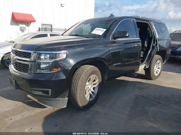 1GNSCBKC8KR378513 2019 CHEVROLET TAHOE - Image 2
