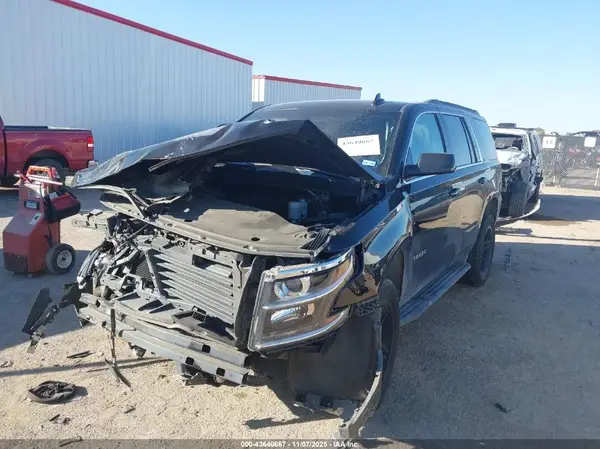 1GNSCBKC9HR407414 2017 CHEVROLET TAHOE - Image 2