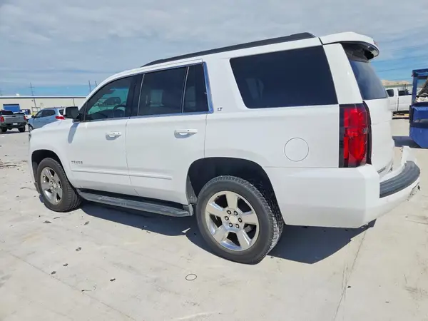 1GNSCBKC9JR374632 2018 CHEVROLET TAHOE - Image 2