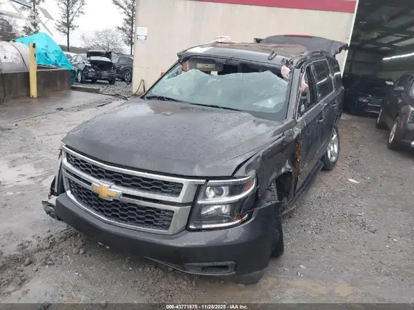 1GNSCBKCXHR244045 2017 CHEVROLET TAHOE - Image 2