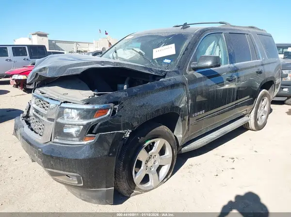 1GNSCBKCXJR137809 2018 CHEVROLET TAHOE - Image 2