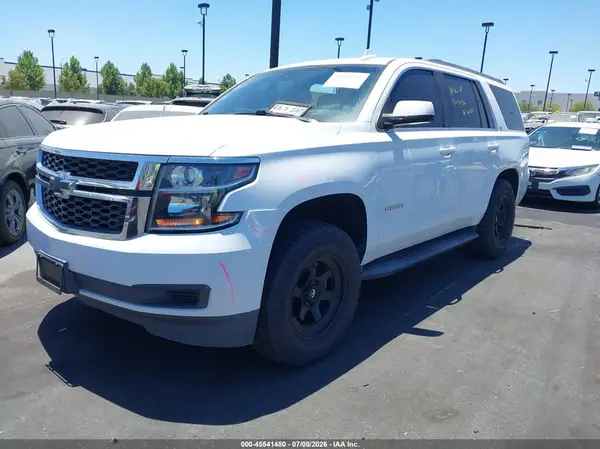 1GNSCBKCXJR353272 2018 CHEVROLET TAHOE - Image 2