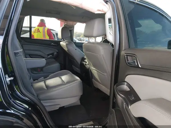 1GNSCBKCXKR143689 2019 CHEVROLET TAHOE - Image 8