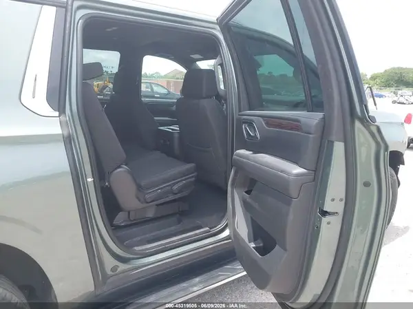 1GNSCBKD4PR225790 2023 CHEVROLET SUBURBAN - Image 8