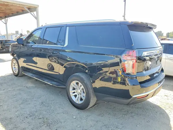 1GNSCBKD4PR383675 2023 CHEVROLET SUBURBAN - Image 2