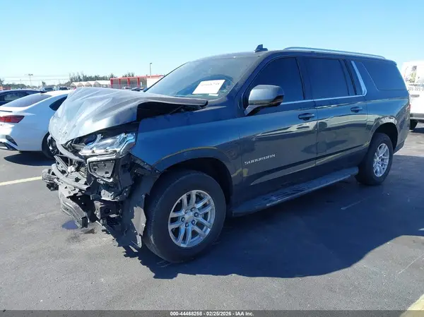 1GNSCBKD5MR228760 2021 CHEVROLET SUBURBAN - Image 2
