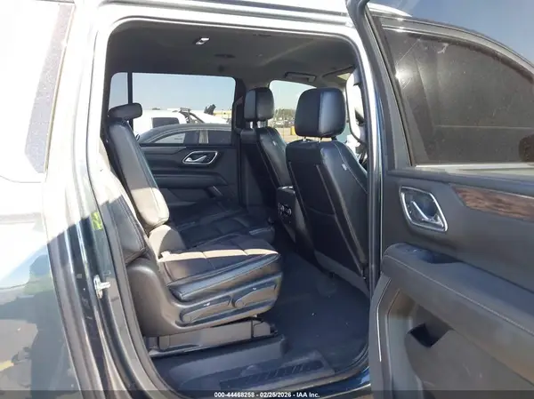 1GNSCBKD5MR228760 2021 CHEVROLET SUBURBAN - Image 8