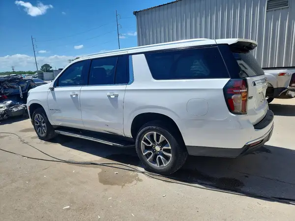 1GNSCBKD9MR460245 2021 CHEVROLET SUBURBAN - Image 2